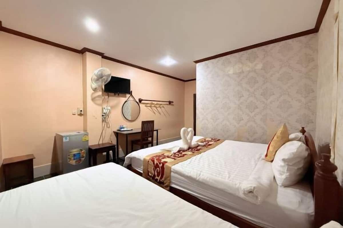 高級寢具、羽絨被、記憶棉床墊、獨特裝修