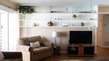 Smart TV, video games