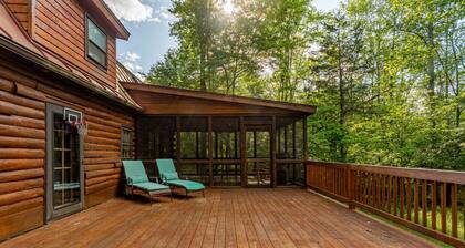Charming & Cozy Cabin w/ Screened Porch