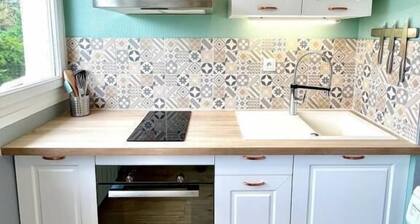 Studio lumineux Khara-SILS