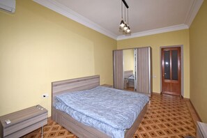 Deluxe-Apartment | 3 Schlafzimmer, Allergikerbettwaren, Schreibtisch