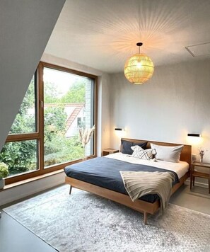 2 bedrooms
