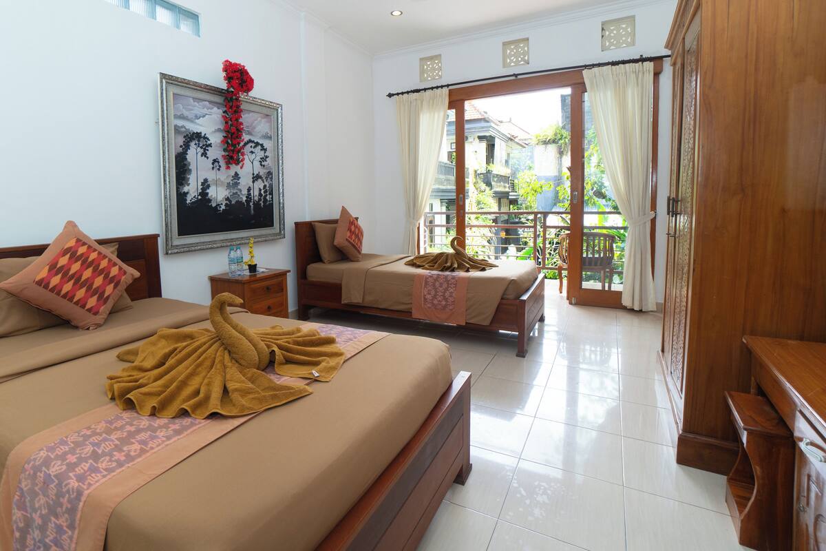 Camera Standard con 2 letti singoli | Una scrivania, Wi-Fi gratuito