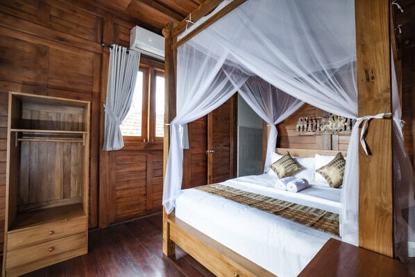 Family Room | Desk, free WiFi - Pakvo's House (Ubud)