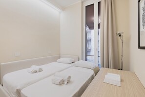 2 chambres, fer et planche à repasser, Wi-Fi, draps fournis