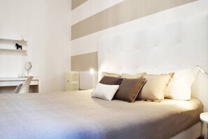 1 bedroom, iron/ironing board, WiFi, bed sheets - Easylife - Warm one-bedroom apartment with outdoor space in NoLo area (Milano)