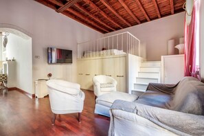 1 bedroom, iron/ironing board, WiFi, bed sheets - Easylife - Cozy and fancy studio on the Navigli (Milano)