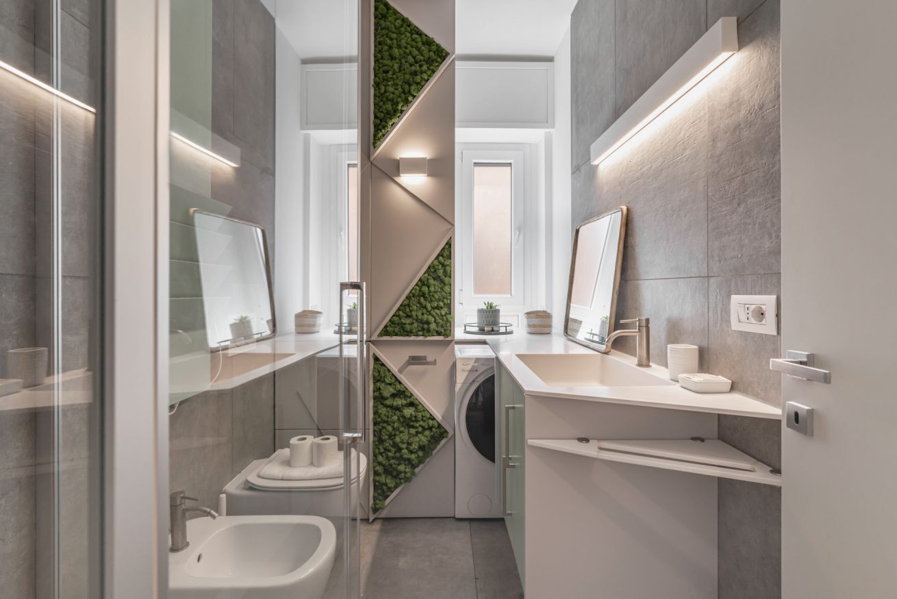 Douche, articles de toilette gratuits, sèche-cheveux, bidet