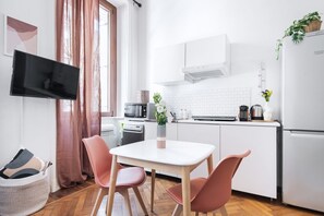 Dishwasher - Easylife - Classic studio apartment in the Washington area (Milano)