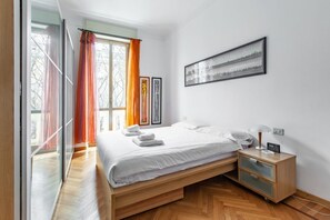 1 quarto, ferros/tábuas de passar roupa, Wi-Fi, roupa de cama