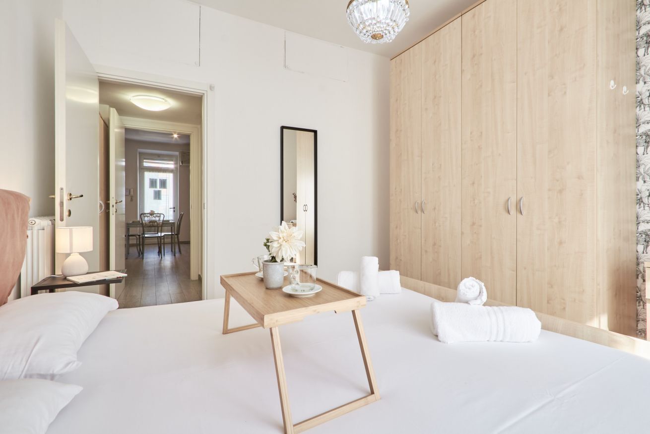 1 slaapkamer, een strijkplank/strijkijzer, wifi, beddengoed