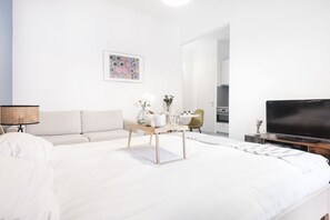 1 多间卧室、WiFi