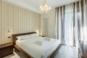 3 soverom, strykejern/-brett, wi-fi og sengetøy