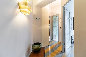 Interior - Easylife - Sophisticated two-room apartment in the heart of Navigli (Milano)