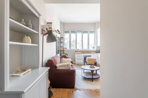 Living area - Easylife - Charming one-bedroom apartment few steps from Naviglio Martesana (Milano)