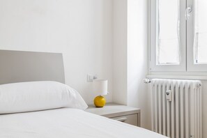 1 camera, ferro/asse da stiro, Wi-Fi, lenzuola