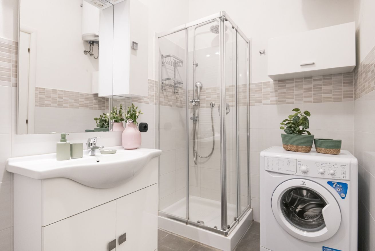 Dusche, Haartrockner, Bidet, Handtücher