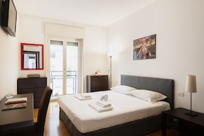 2 dormitorios, tabla de planchar con plancha, wifi y ropa de cama
