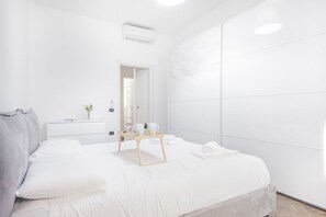 2 quartos, ferros/tábuas de passar roupa, Wi-Fi, roupa de cama