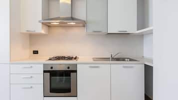 Fridge, oven, dishwasher