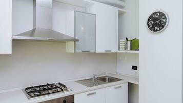 Fridge, oven, dishwasher