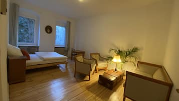1 Schlafzimmer, Schreibtisch, Bügeleisen/Bügelbrett, kostenloses WLAN