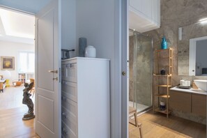 Interior - Easylife - Color and design in Repubblica (Milano)