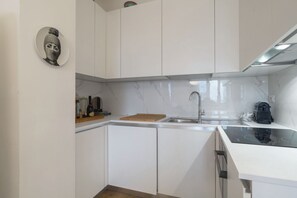 Fridge, oven, stovetop, dishwasher - Easylife - Color and design in Repubblica (Milano)