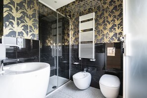 Shower, hair dryer, bidet, towels - Easylife - Precious Pearl in Porta Romana (Milano)