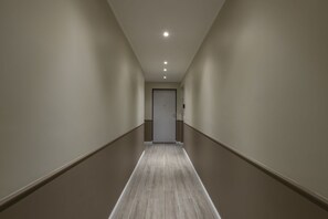 Interior - Easylife - Quiet studio near Prada (Milano)