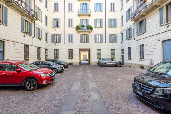 Property grounds - Easylife - Elegant apartment in Porta Venezia (Milano)