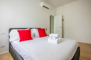 1 habitación, wifi y ropa de cama