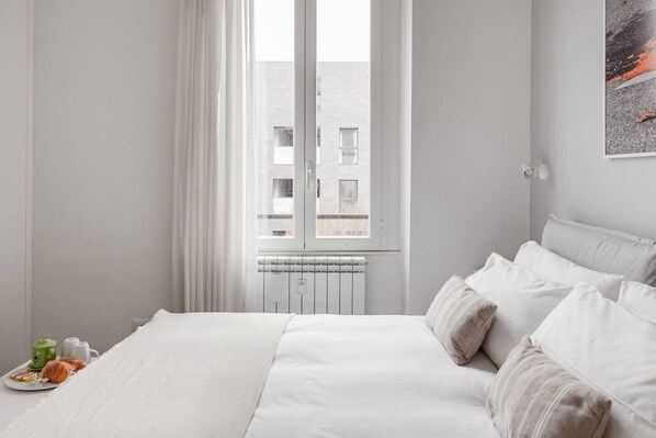 2 室のベッドルーム、インターネット、ベッドシーツ