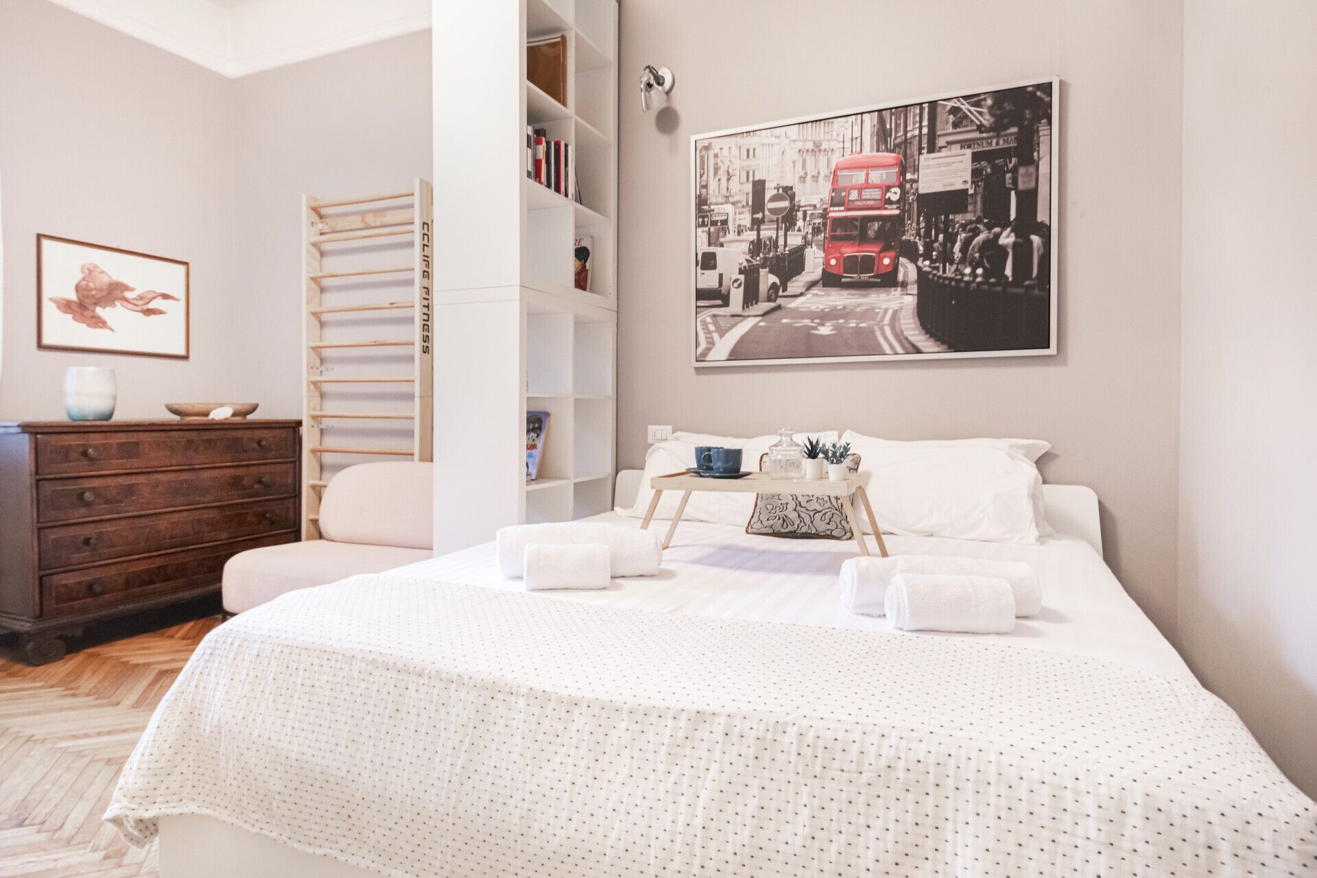 3 quartos, ferros/tábuas de passar roupa, Wi-Fi, roupa de cama