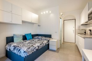 1 室のベッドルーム、WiFi