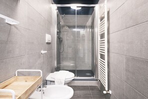 Shower, bidet - Easylife - Stylish and new apt in Buenos Aires (Milano)