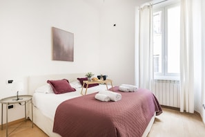 2 habitaciones, tabla de planchar con plancha, wifi y ropa de cama 