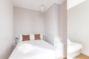 1 bedroom, iron/ironing board, WiFi, bed sheets - Easylife - Sophisticated studio with balcony in the heart of Porta Venezia (Milano)