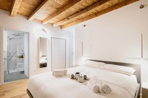 1 Schlafzimmer, Schreibtisch, Bügeleisen/Bügelbrett, WLAN