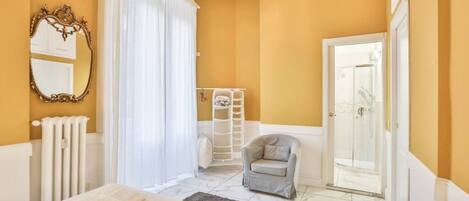 1 chambre, fer et planche à repasser, Wi-Fi, draps fournis