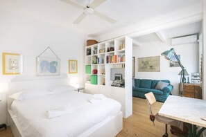 1 bedroom, iron/ironing board, WiFi, bed sheets - Easylife - Comfortable studio with terrace Navigli (Milano)