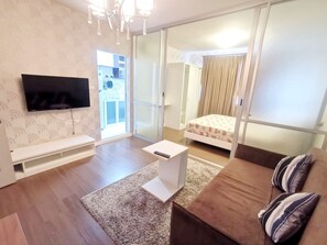 1 bedroom, WiFi - Condominium at Kathu ,Near Patong Beach (Tambon Kathu)