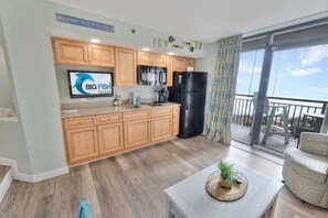 Interior - Updated 1BR Direct Ocean Front Condo, Pools, Beach (North Myrtle Beach)