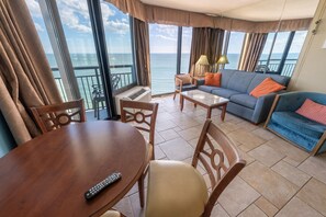 TV - New Coastal Charm, Direct Oceanfront Views, Pools! (Myrtle Beach)