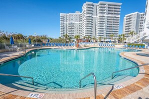 Innenpool, beheizter Pool