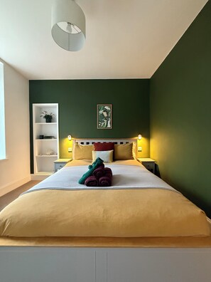 4 bedrooms, iron/ironing board, travel crib, free WiFi