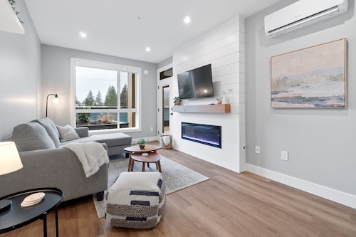 Oasis - Brand New Harrison 1BR + Den!