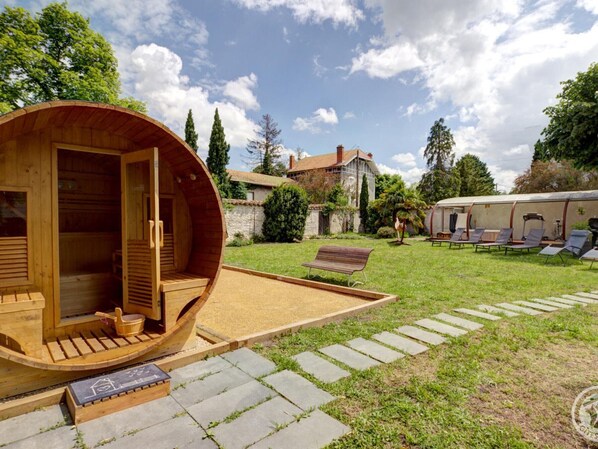 Enceinte de lâhĂ©bergement