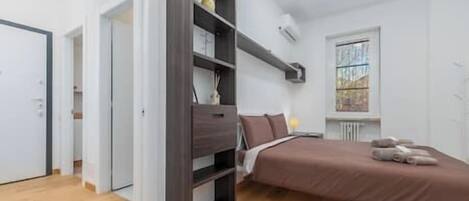 1 غرفة نوم ومكواة/لوح كي وسرير سفر وخدمة الإنترنت