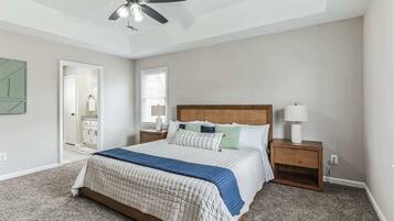 3 dormitoris, planxa i posts de planxar, un bressol de viatge i wifi